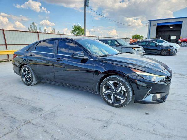 2023 HYUNDAI ELANTRA