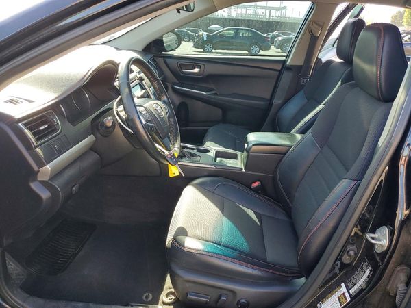 2016 TOYOTA CAMRY