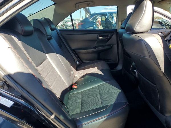 2016 TOYOTA CAMRY