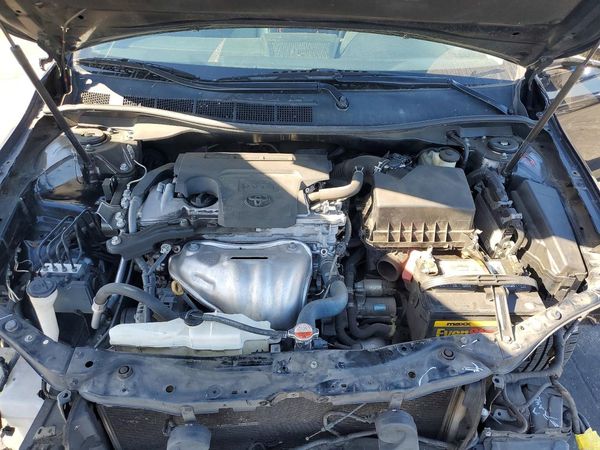 2016 TOYOTA CAMRY