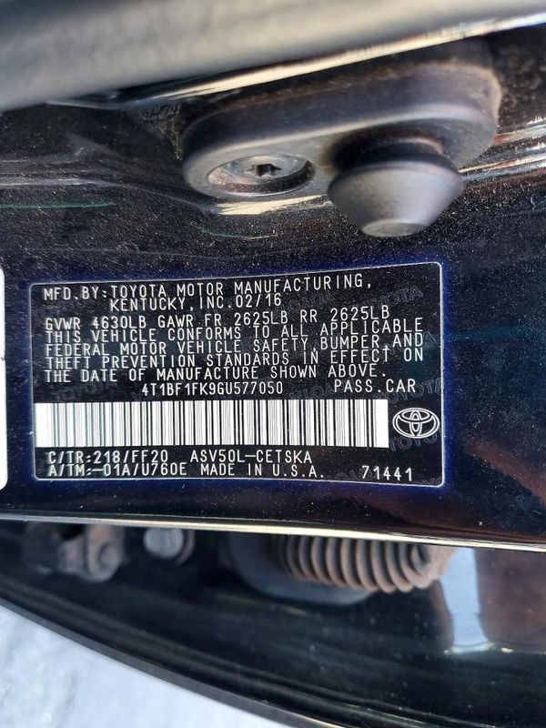 2016 TOYOTA CAMRY