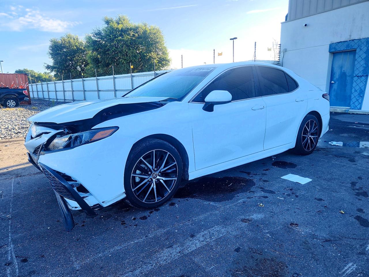 2021 TOYOTA CAMRY