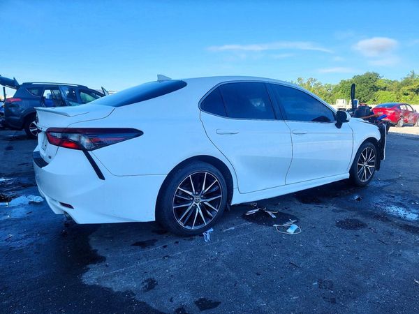 2021 TOYOTA CAMRY