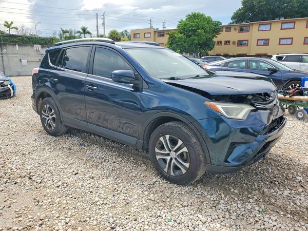 2017 TOYOTA RAV4 LE