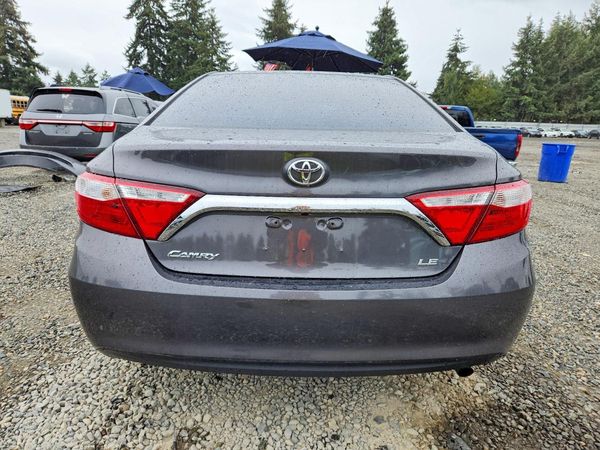 2015 TOYOTA CAMRY
