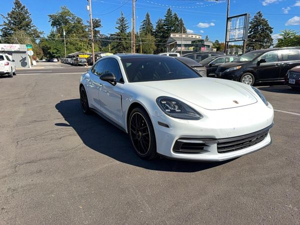 2017 PORSCHE PANAMERA Base (2WD), 4 (4WD)