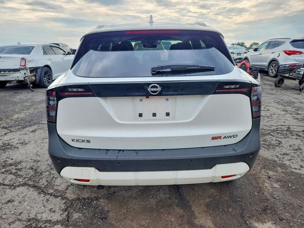 2025 NISSAN KICKS