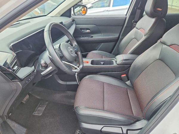 2025 NISSAN KICKS