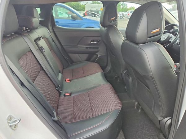 2025 NISSAN KICKS