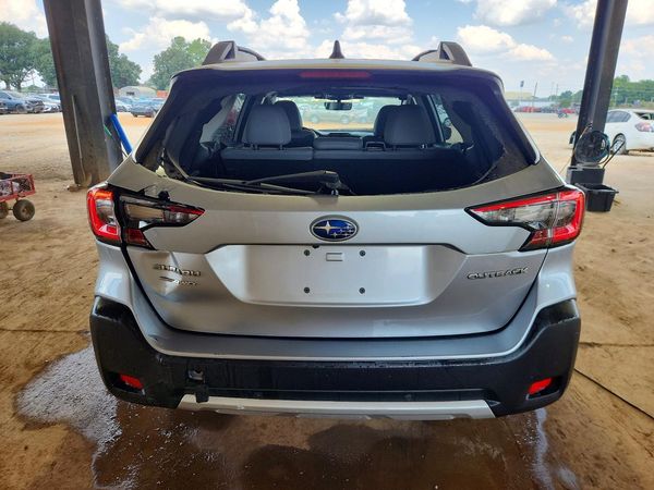 2025 SUBARU OUTBACK