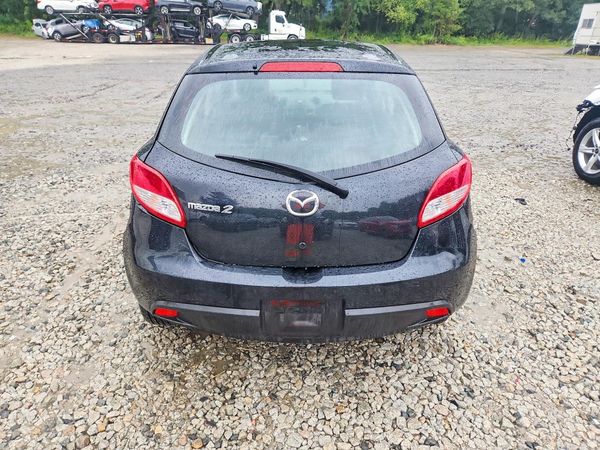 2014 MAZDA MAZDA2