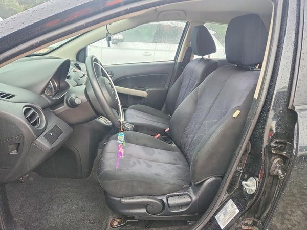 2014 MAZDA MAZDA2