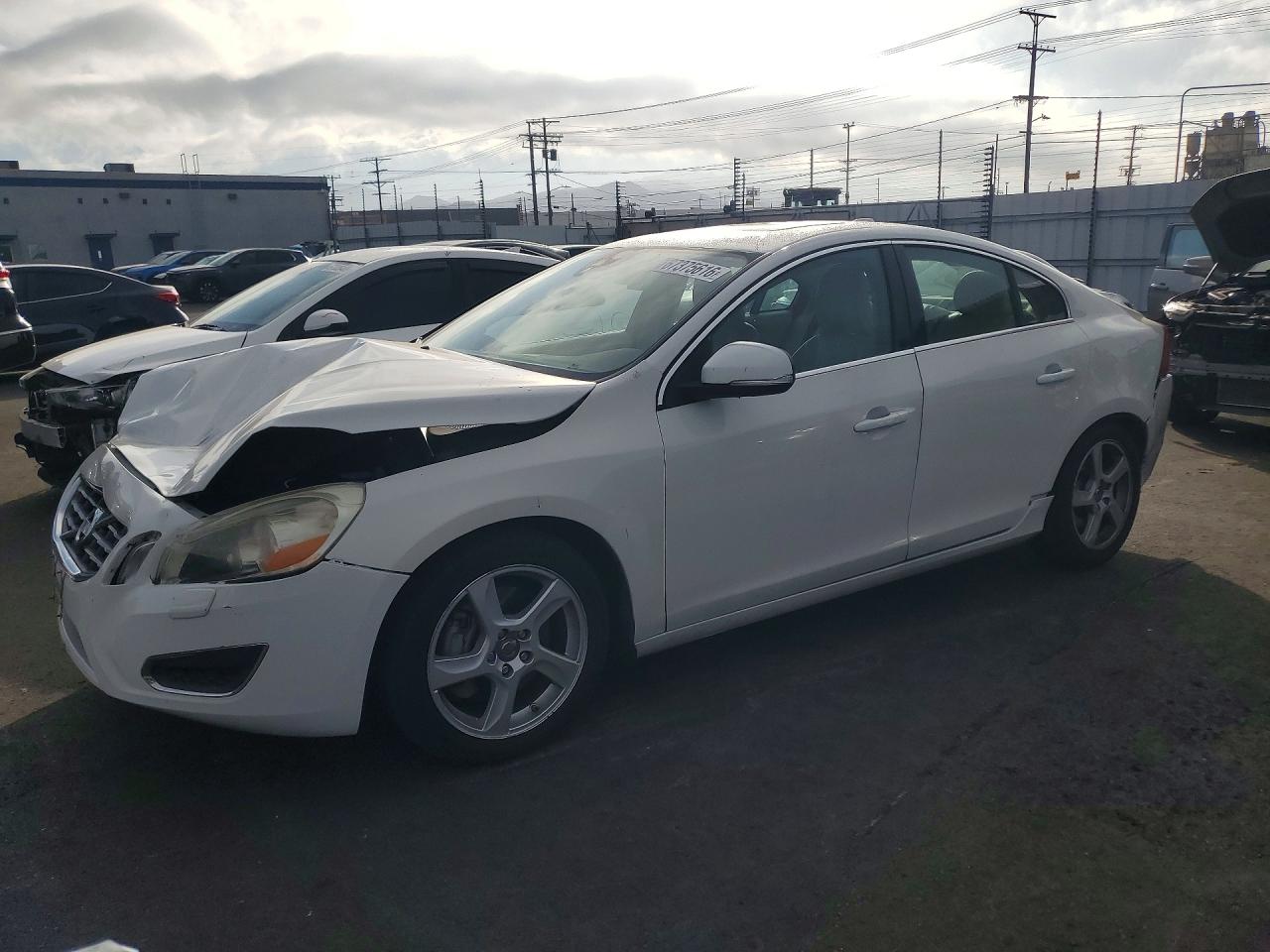 2013 VOLVO S60