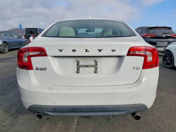 2013 VOLVO S60