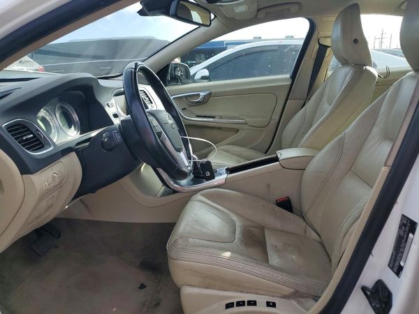 2013 VOLVO S60