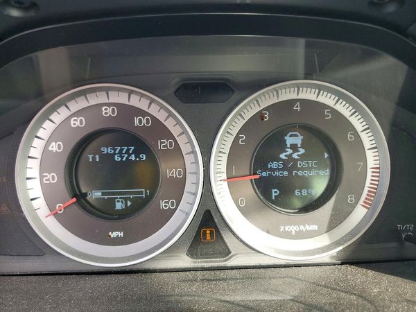 2013 VOLVO S60