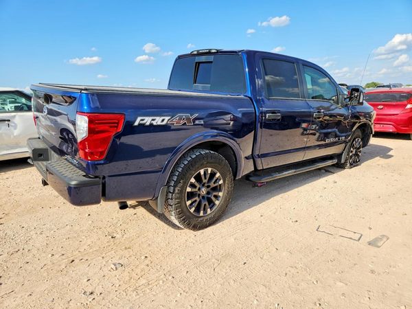 2018 NISSAN TITAN