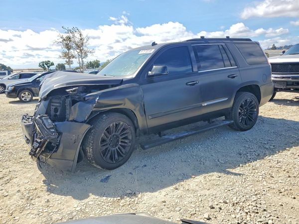 2015 CADILLAC ESCALADE — DSFA — Front 3/4