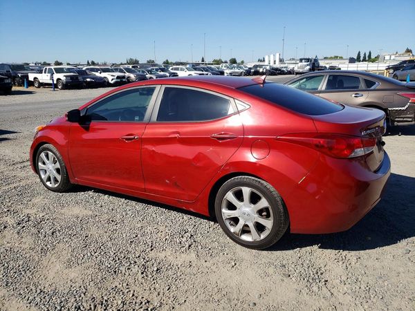 2013 HYUNDAI ELANTRA