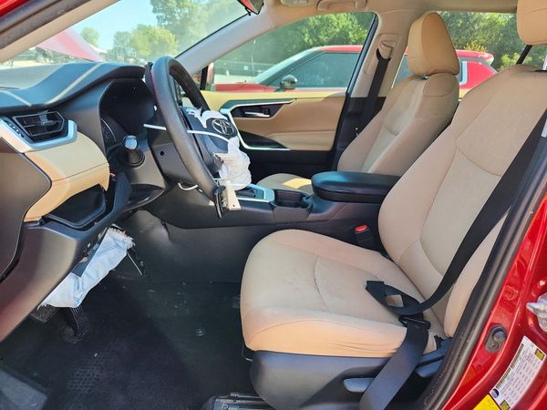 2019 TOYOTA RAV4