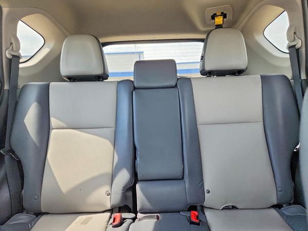 2015 TOYOTA RAV4 Limited (G Grade) — SUVN
