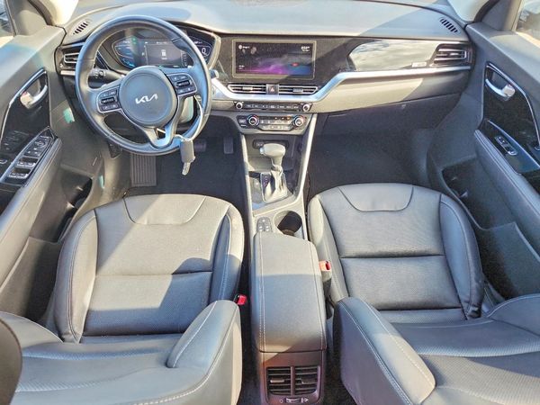 2022 KIA NIRO