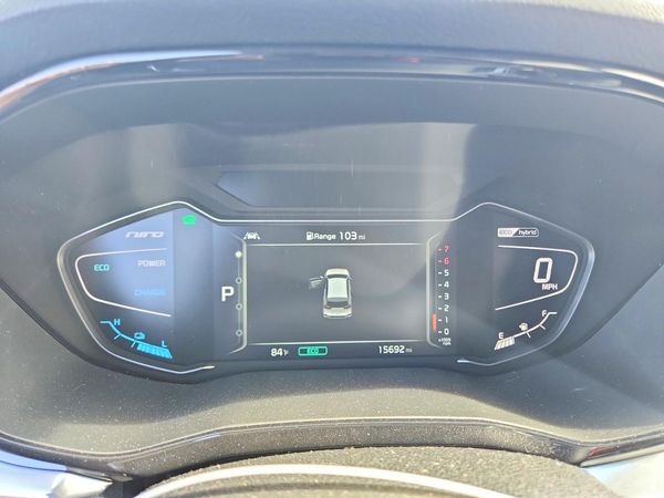 2022 KIA NIRO