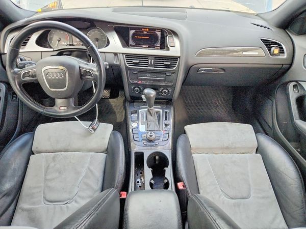 2012 AUDI S4
