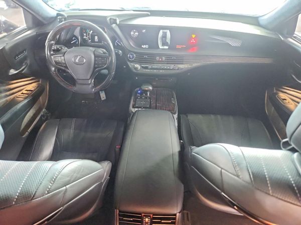 2018 LEXUS LS