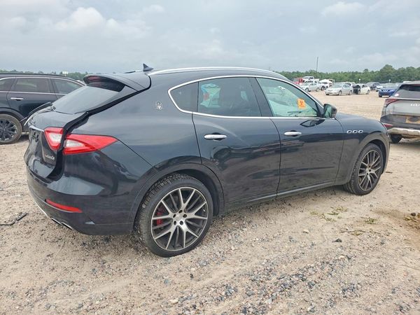 2017 MASERATI LEVANTE