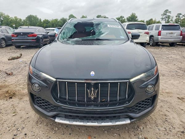 2017 MASERATI LEVANTE