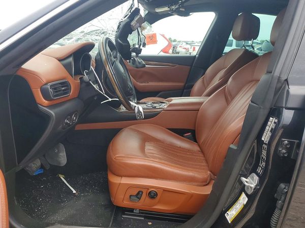 2017 MASERATI LEVANTE