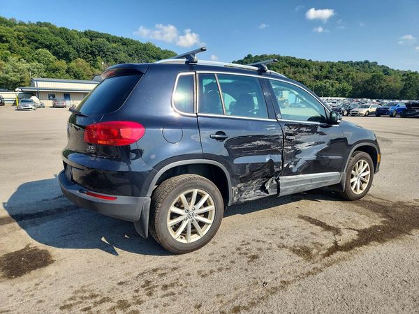 2017 VOLKSWAGEN TIGUAN