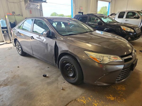 2016 TOYOTA CAMRY