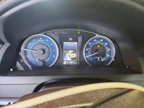 2016 TOYOTA CAMRY