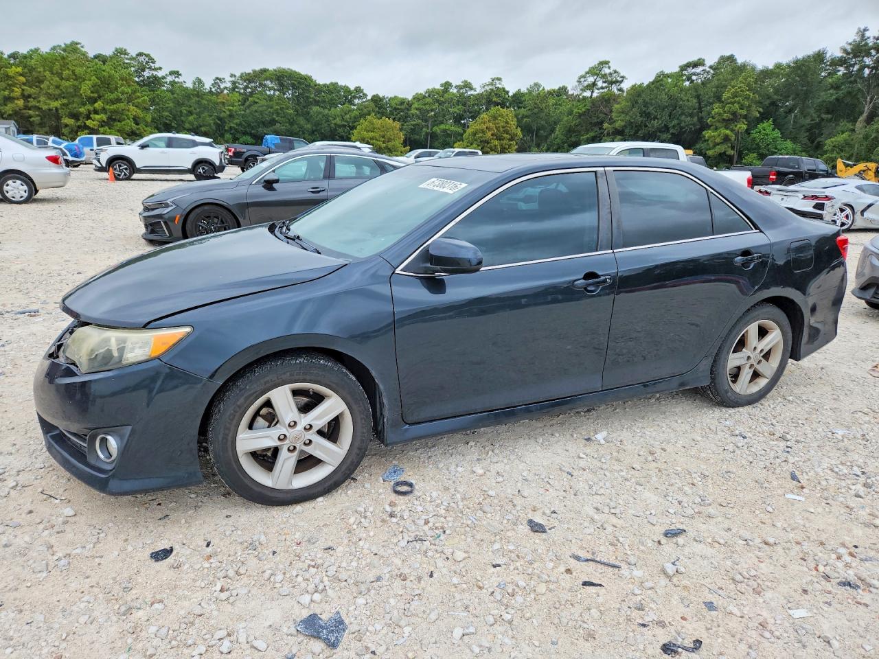 2014 TOYOTA CAMRY