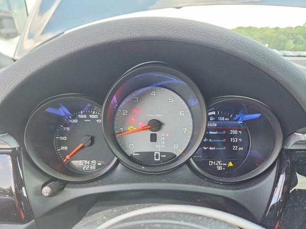 2019 PORSCHE MACAN