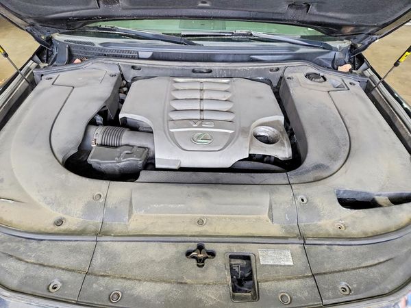 2014 LEXUS LX 570
