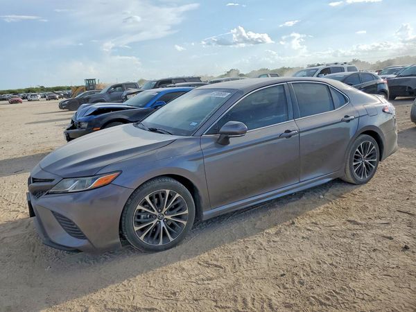 2018 TOYOTA CAMRY