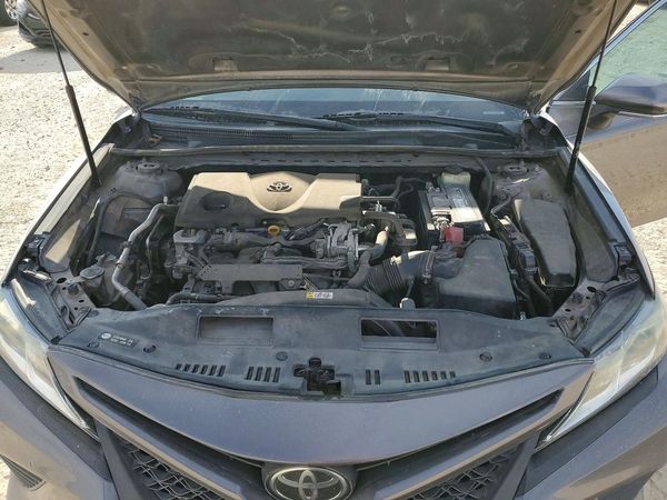 2018 TOYOTA CAMRY L/LE/SE/XLE — Engine bay