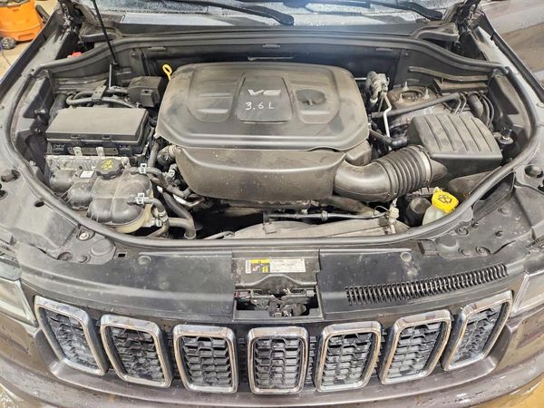 2018 JEEP GRAND CHEROKEE Laredo