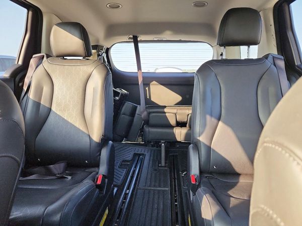 2025 KIA CARNIVAL