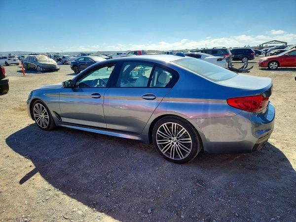2019 BMW 530