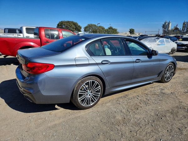 2019 BMW 530