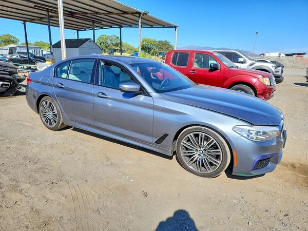 2019 BMW 530