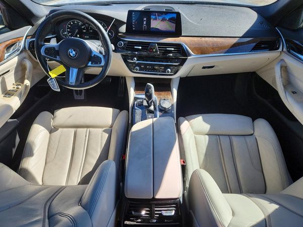 2019 BMW 530