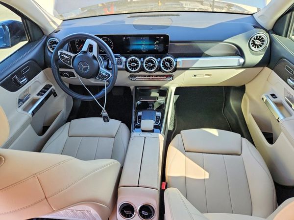 2020 MERCEDES-BENZ GLB GLB250