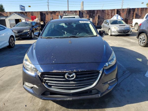 2018 MAZDA 3 Touring
