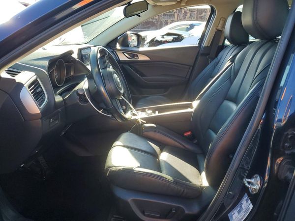 2018 MAZDA 3 Touring