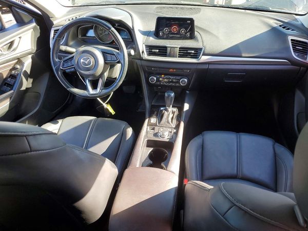 2018 MAZDA 3 Touring